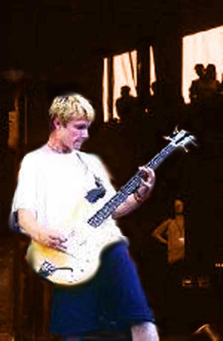 mike.jpg (20541 bytes)